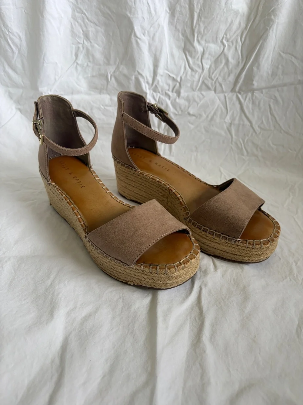 Kelly & Katie Espadrille Platform Sandal in Taupe